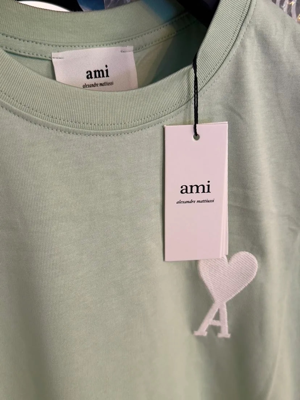 AMI Paris Ami de Cœur Heart Logo T-Shirt - Picture 2 of 3